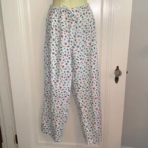 Cabernet white flannel Christmas/Holidays sleep pants
